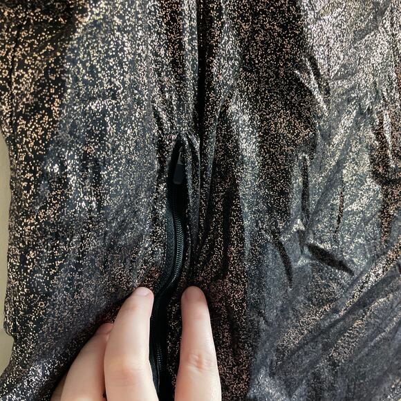 Fabletics Liora Cowl Neck Metallic Black and Rose Gold Vest - Size XS - Picture 2 of 9